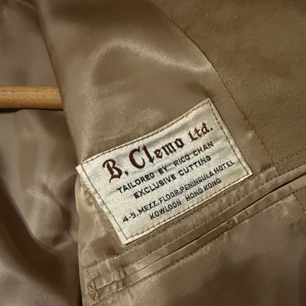 Vintage B.Clemo Ltd. Suede jacket. Like new very beautiful. Size M